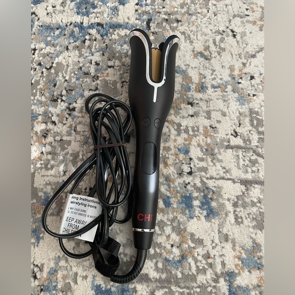CHI Spin N Curl Ceramic Rotating Curling Iron - Picture 2 of 4